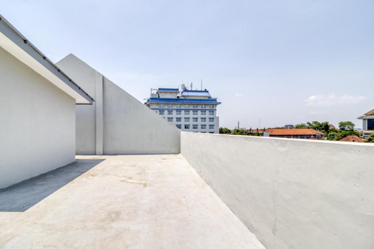Reddoorz Syariah Near Galeria Mall יוגיאקרטה מראה חיצוני תמונה