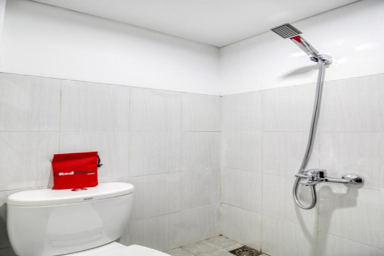 Reddoorz Syariah Near Galeria Mall יוגיאקרטה מראה חיצוני תמונה