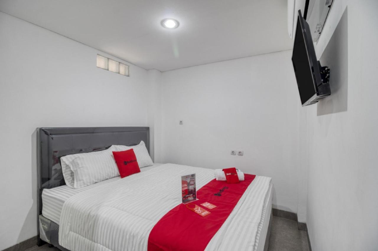 Reddoorz Syariah Near Galeria Mall יוגיאקרטה מראה חיצוני תמונה